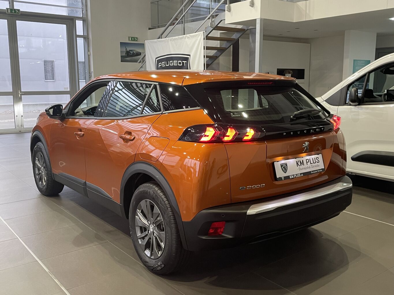 Peugeot 2008 e-2008 ACTIVE PACK Electric 136k 50 kWh