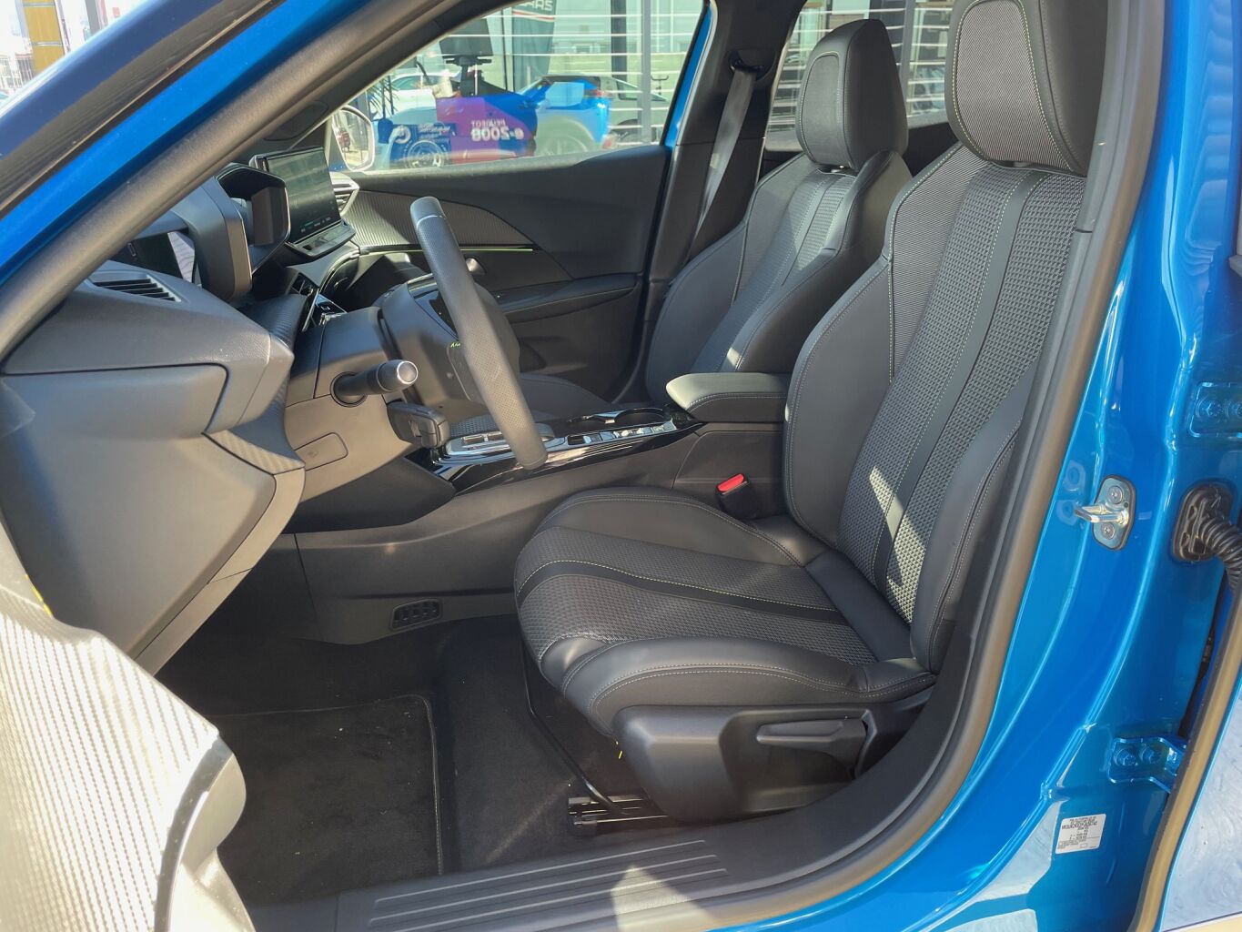 Peugeot 2008 e-2008 GT Electric 136k 50 kWh