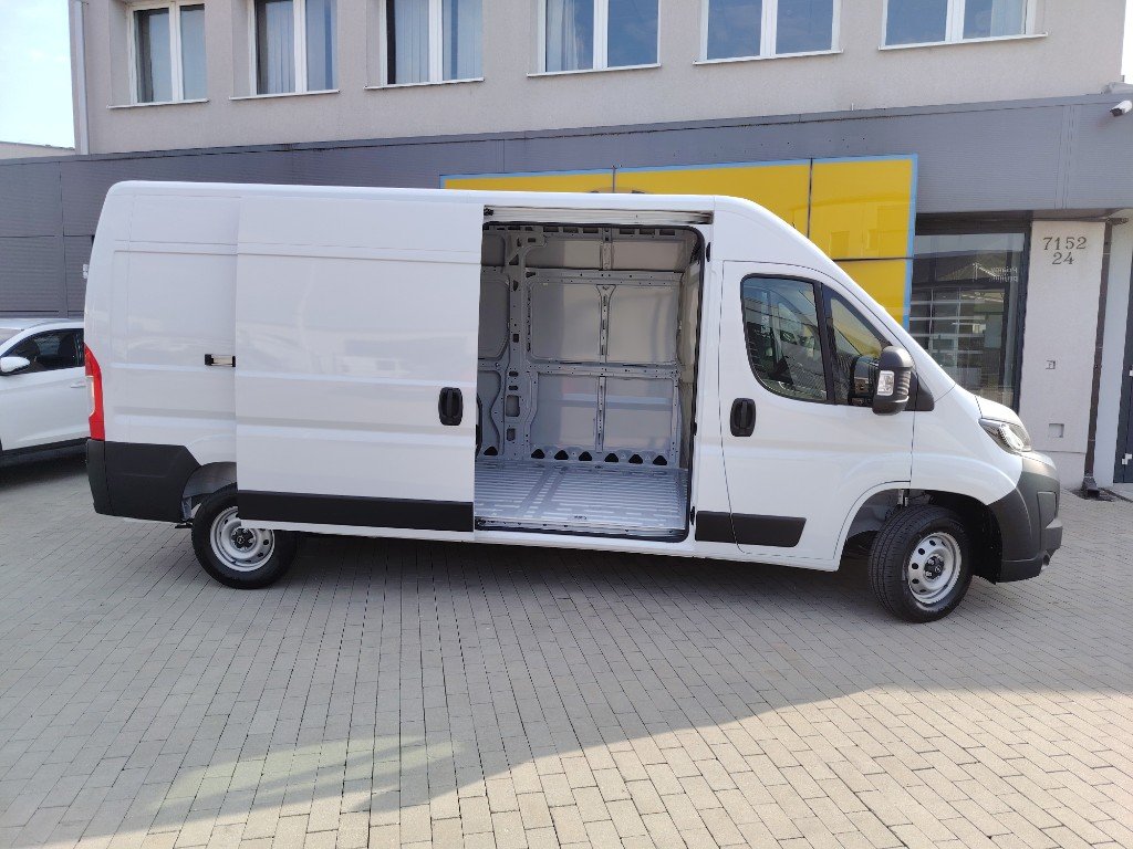 Opel Movano Van L3H2 140k 2.2