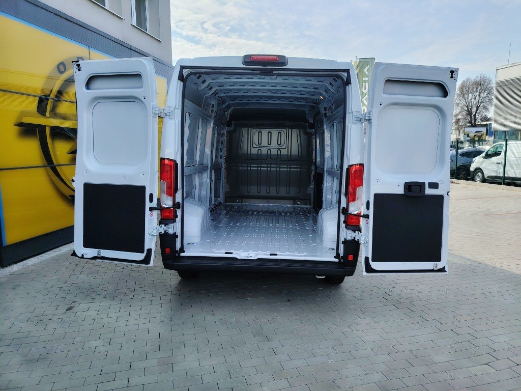 Opel Movano Van L3H2 140k 2.2