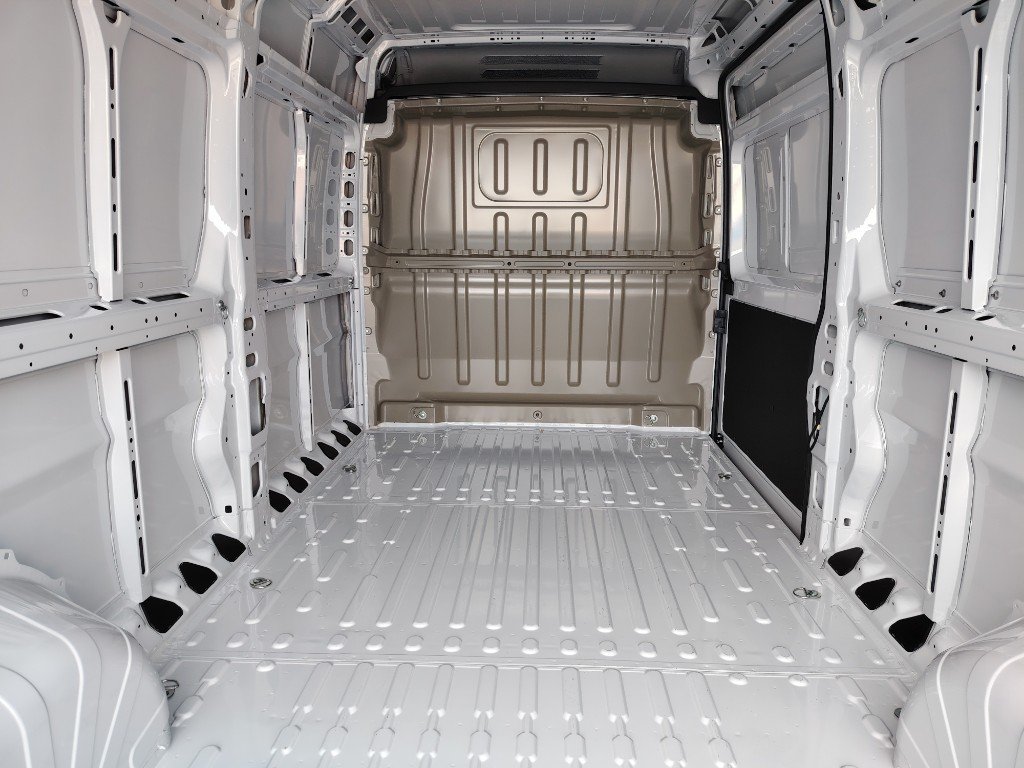 Opel Movano Van L3H2 140k 2.2